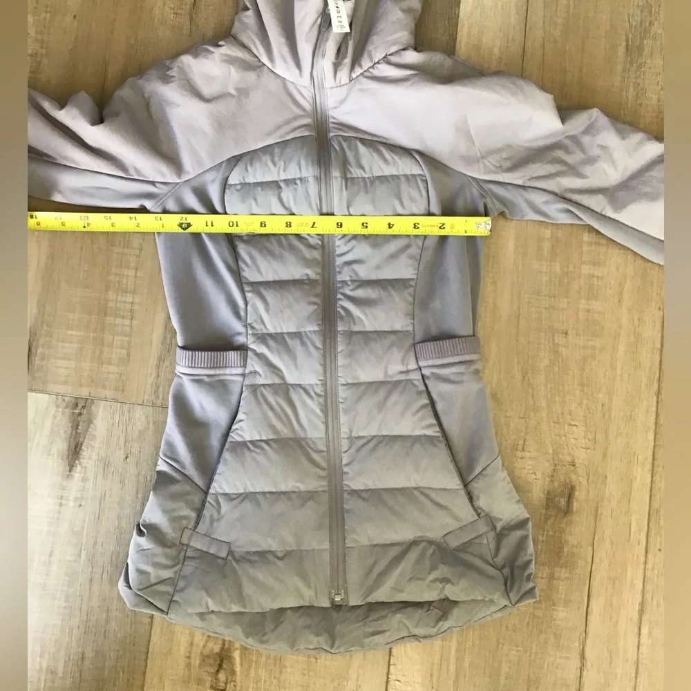 Lululemon Down For It All Jacket Size 0 Gray Hooded Full Zip Puffer - Picture 5 of 5
